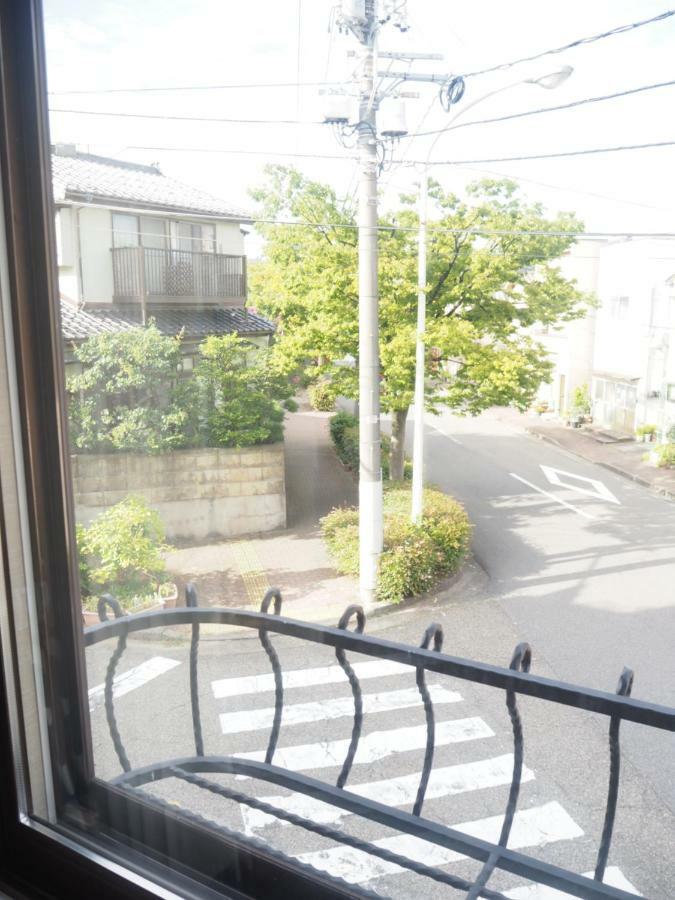 Guest House Bostons Niigata Exterior photo